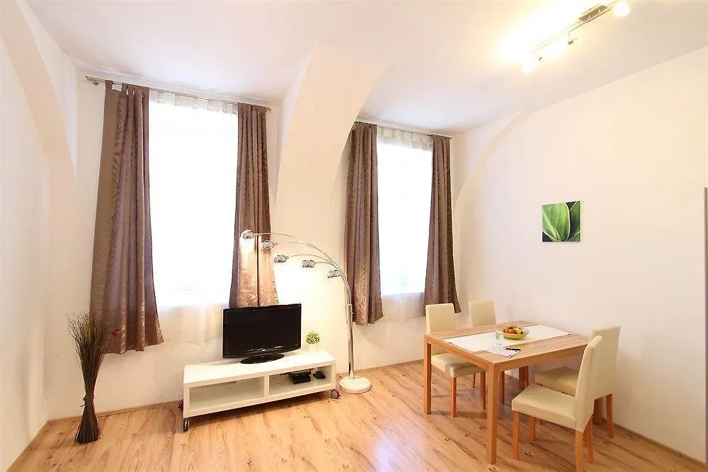 Checkvienna - Apartment Czerningasse