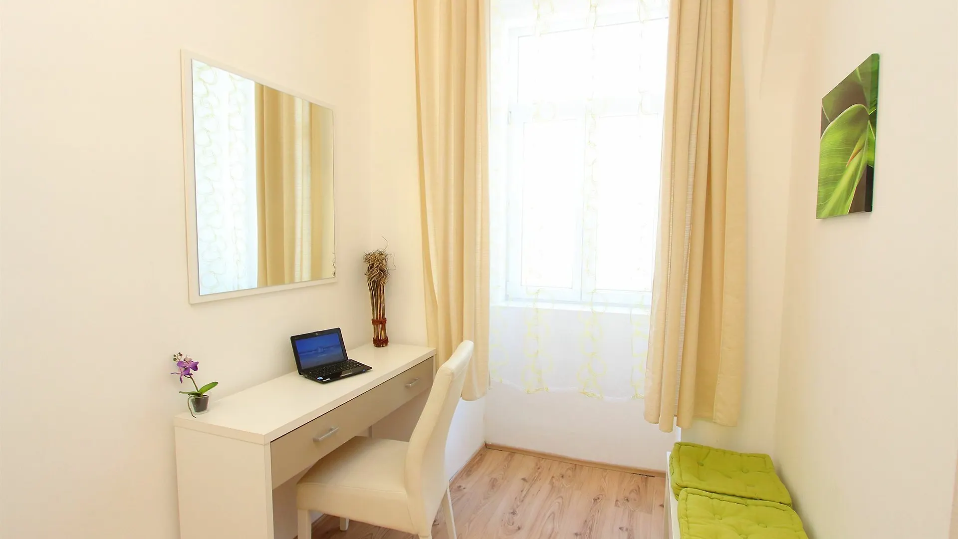 Checkvienna - Apartment Czerningasse